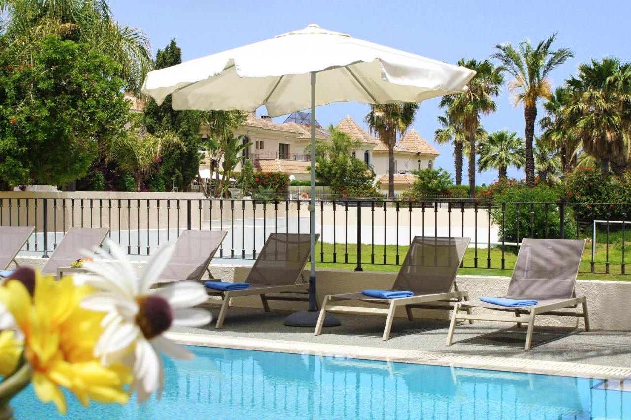 Villa Oceania - Beachfront Paralimni Dış mekan fotoğraf